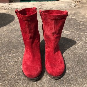 Red suede Naturalizer Basha boot sz 8